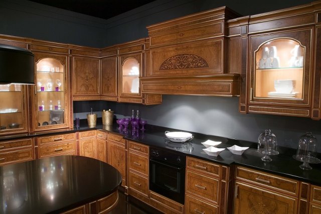 viena gold kitchen detail 2